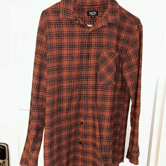 Flannel - Picture 1 of 2